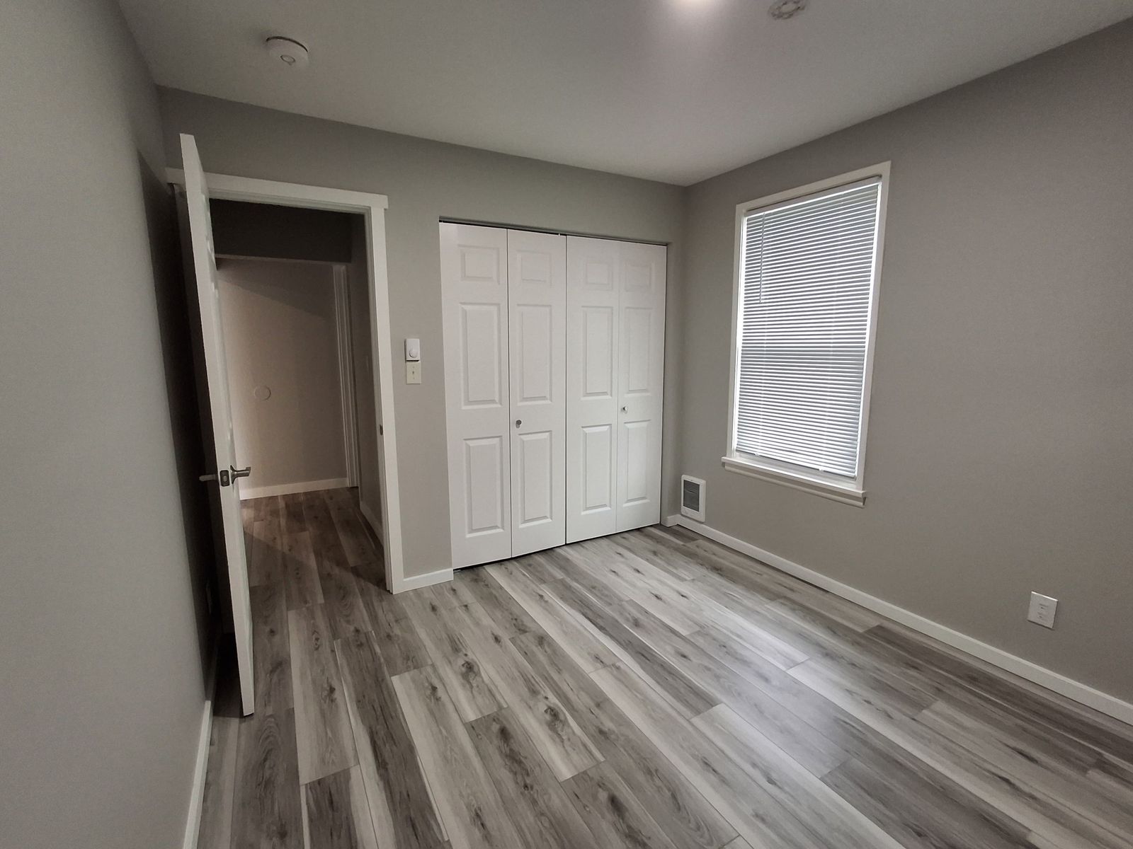 JCR Construction — finished bedroom remodel, Everett WA