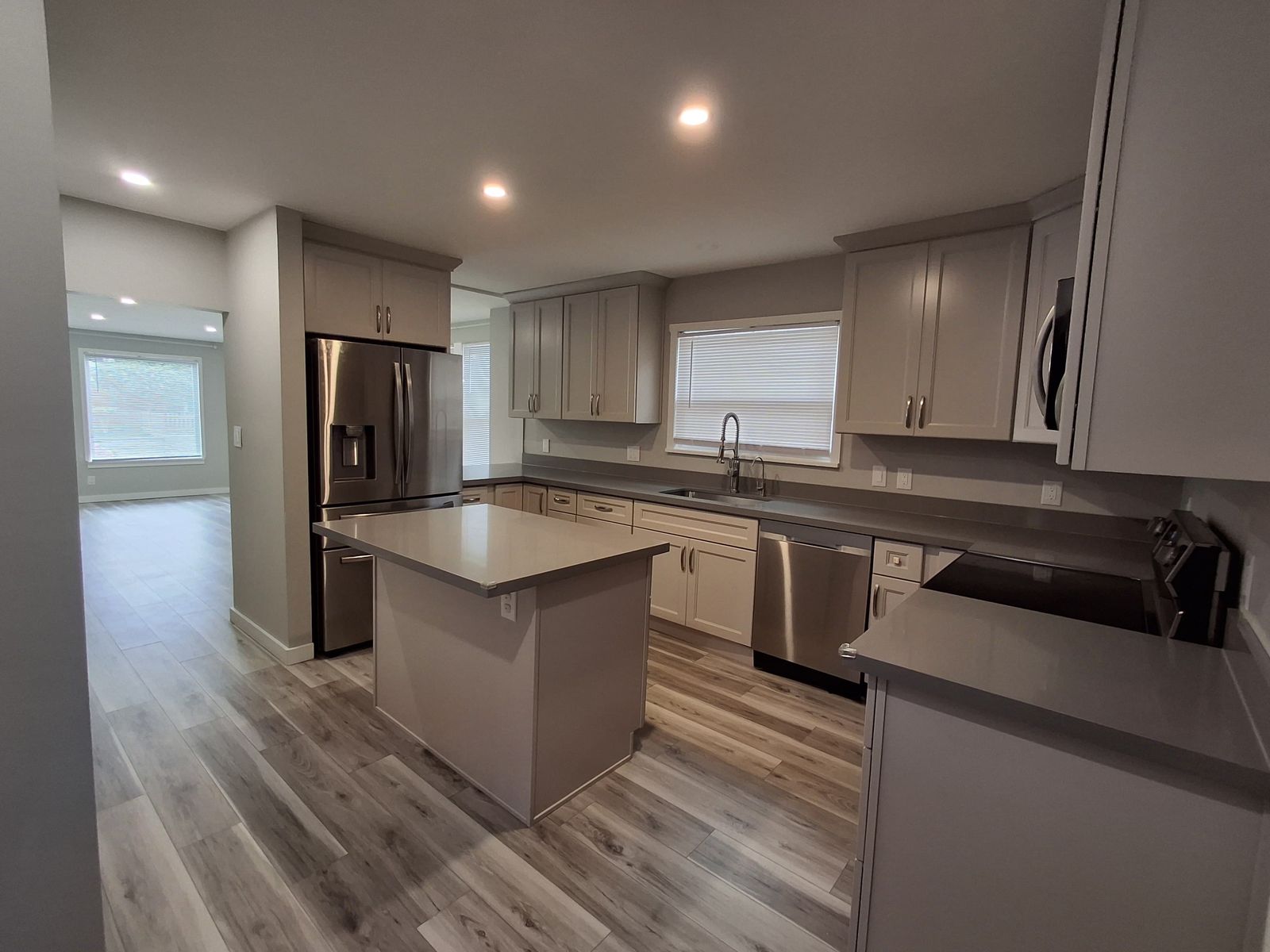 JCR Construction — open concept kitchen remodel, Everett WA